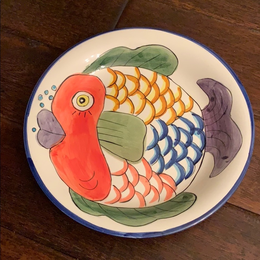Tabletops Unlimited Pescada Multicolor Fish plate